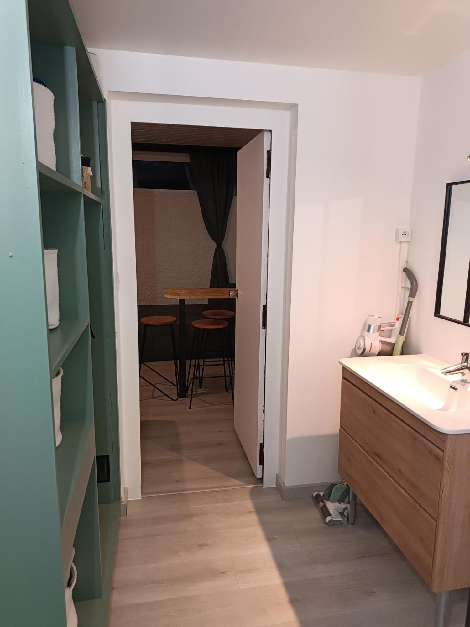 Le Bon Sejour, Studio A 2 Pas Du Futuroscope シャッスヌイユ・デュ・ポワト 部屋 写真